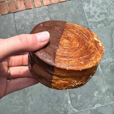 ¡nuevo-•-croissant-roll-by-donut-factory